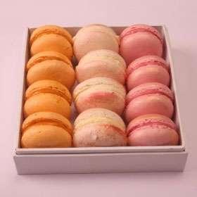 Box of 12 Macaron