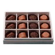 Box of 12 chocolate pralines 