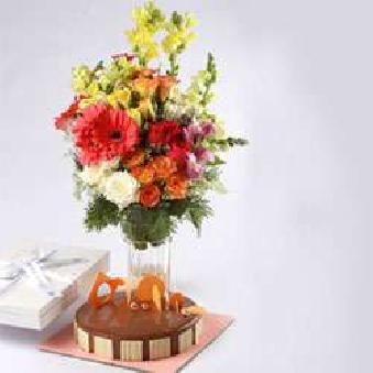  Caramel Panacotta Online Birthday Anniversary Cake 500gms , Box of 12 pralines & Flower Bouquet on vase delivered online