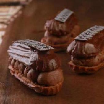 Eclair - chocolate